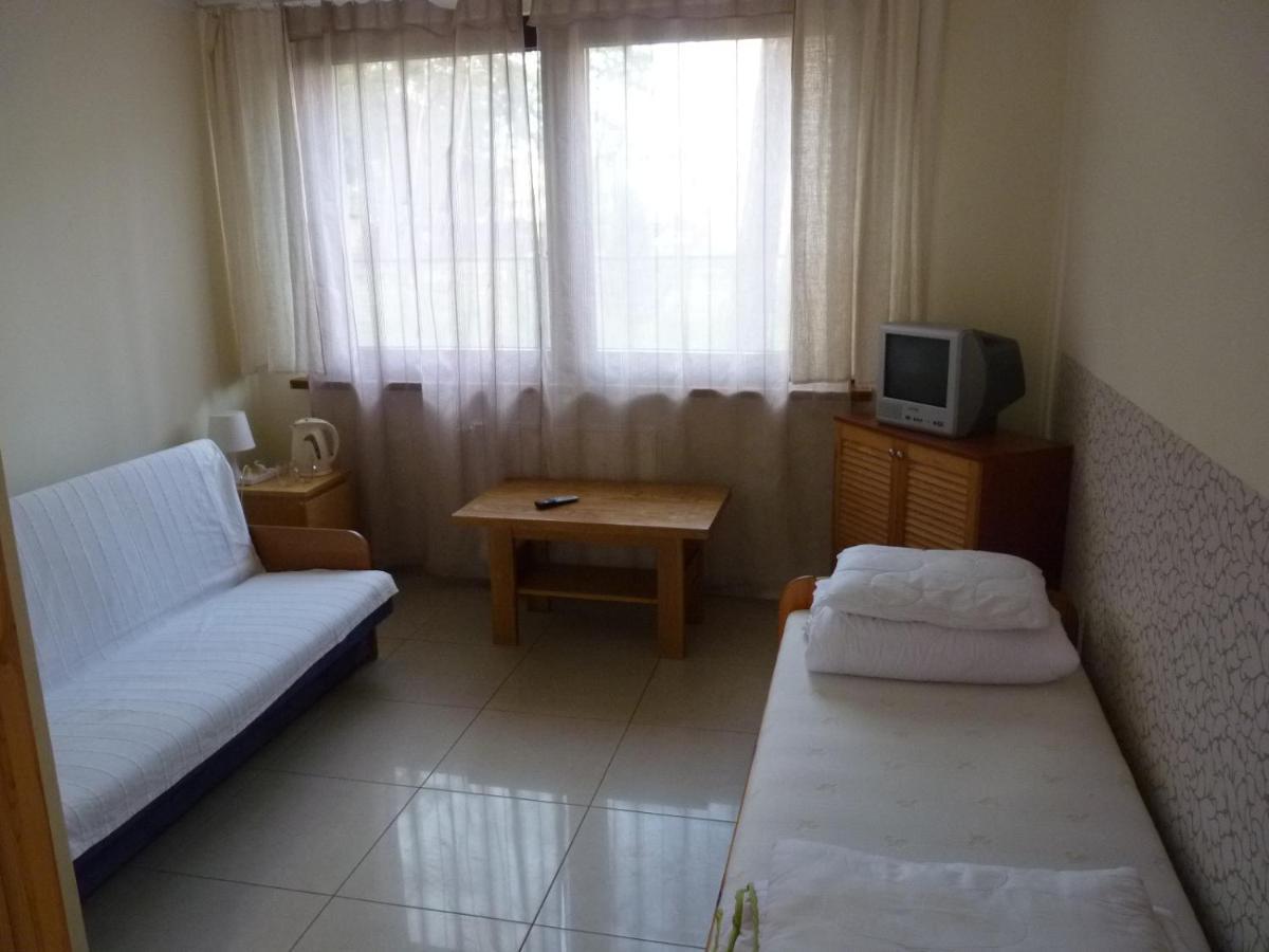 Hotel Osrodek Wypoczynkowy W Sosnowym Lesie Miedzywodzie Esterno foto