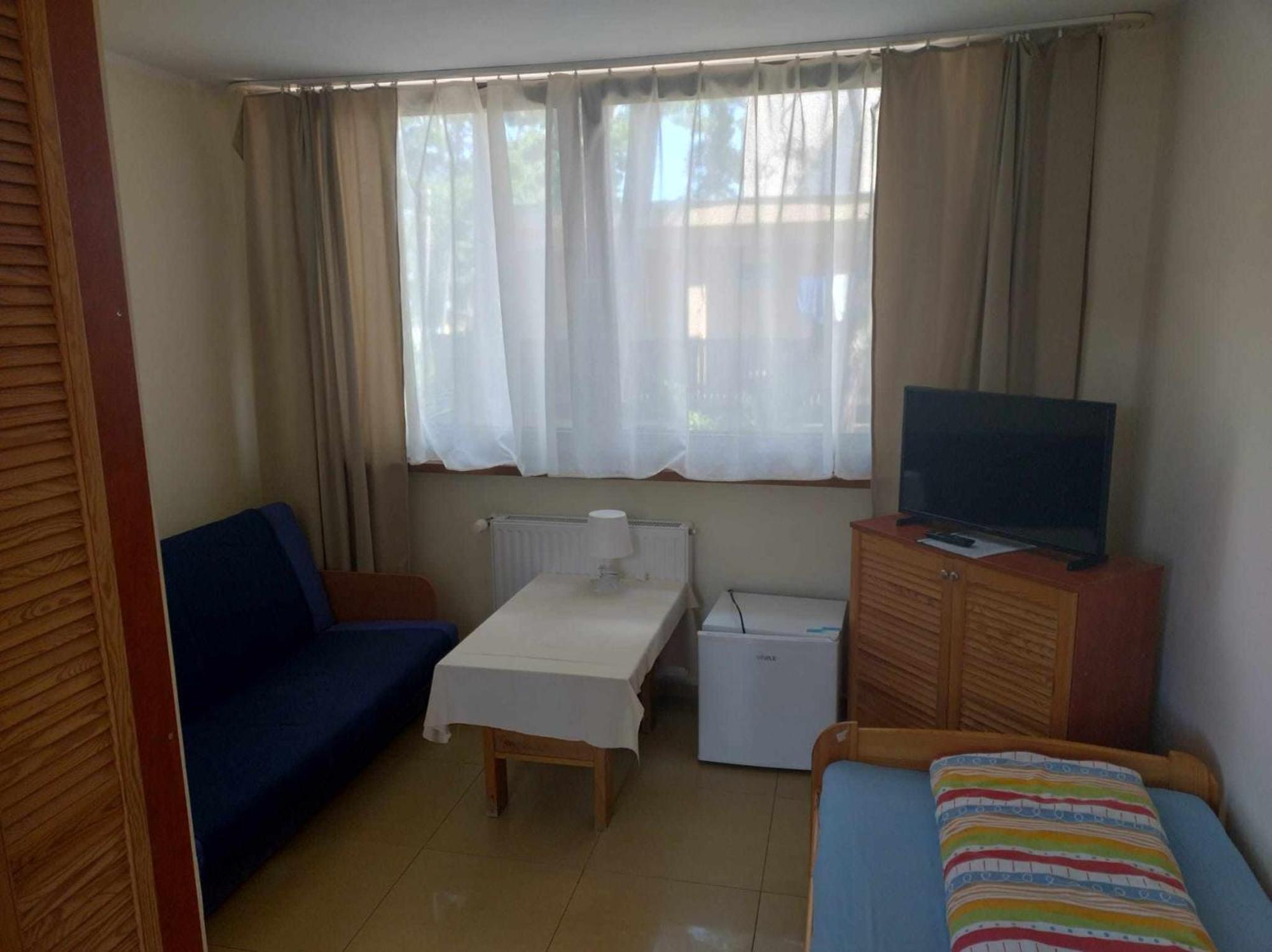 Hotel Osrodek Wypoczynkowy W Sosnowym Lesie Miedzywodzie Esterno foto